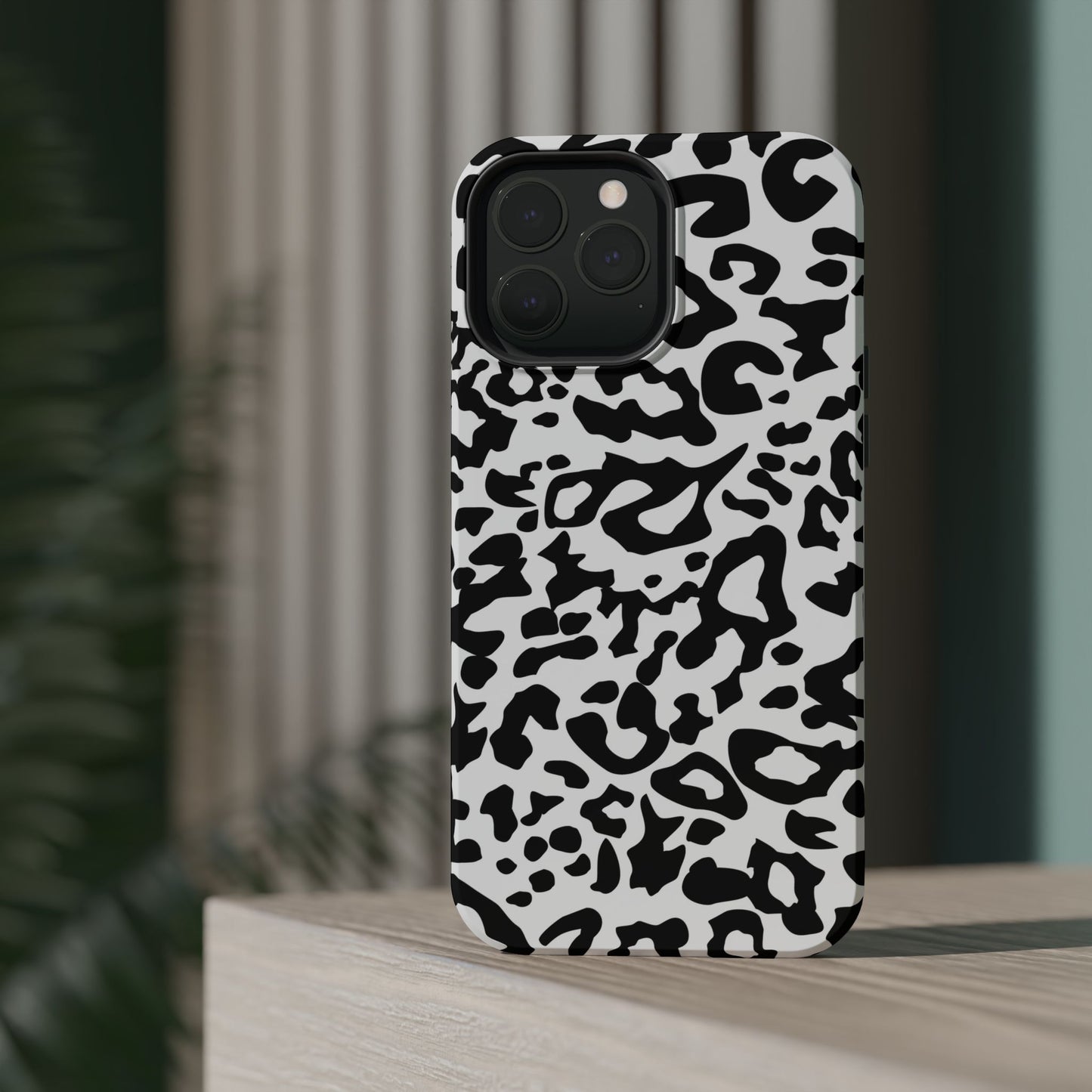 Leopard Print Magnetic Impact-Resistant Phone Case