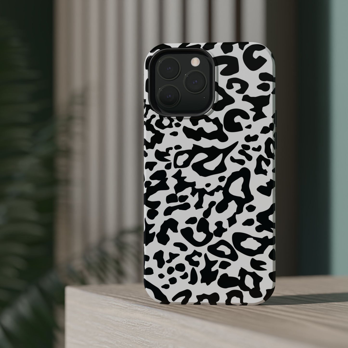 Leopard Print Magnetic Impact-Resistant Phone Case