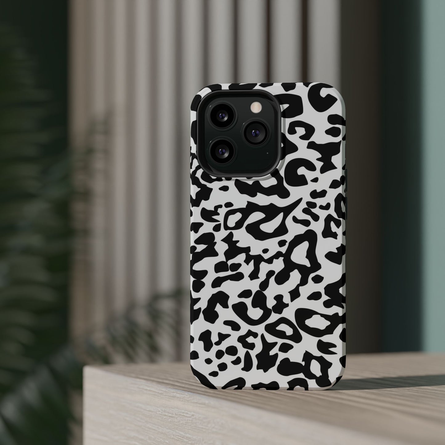 Leopard Print Magnetic Impact-Resistant Phone Case