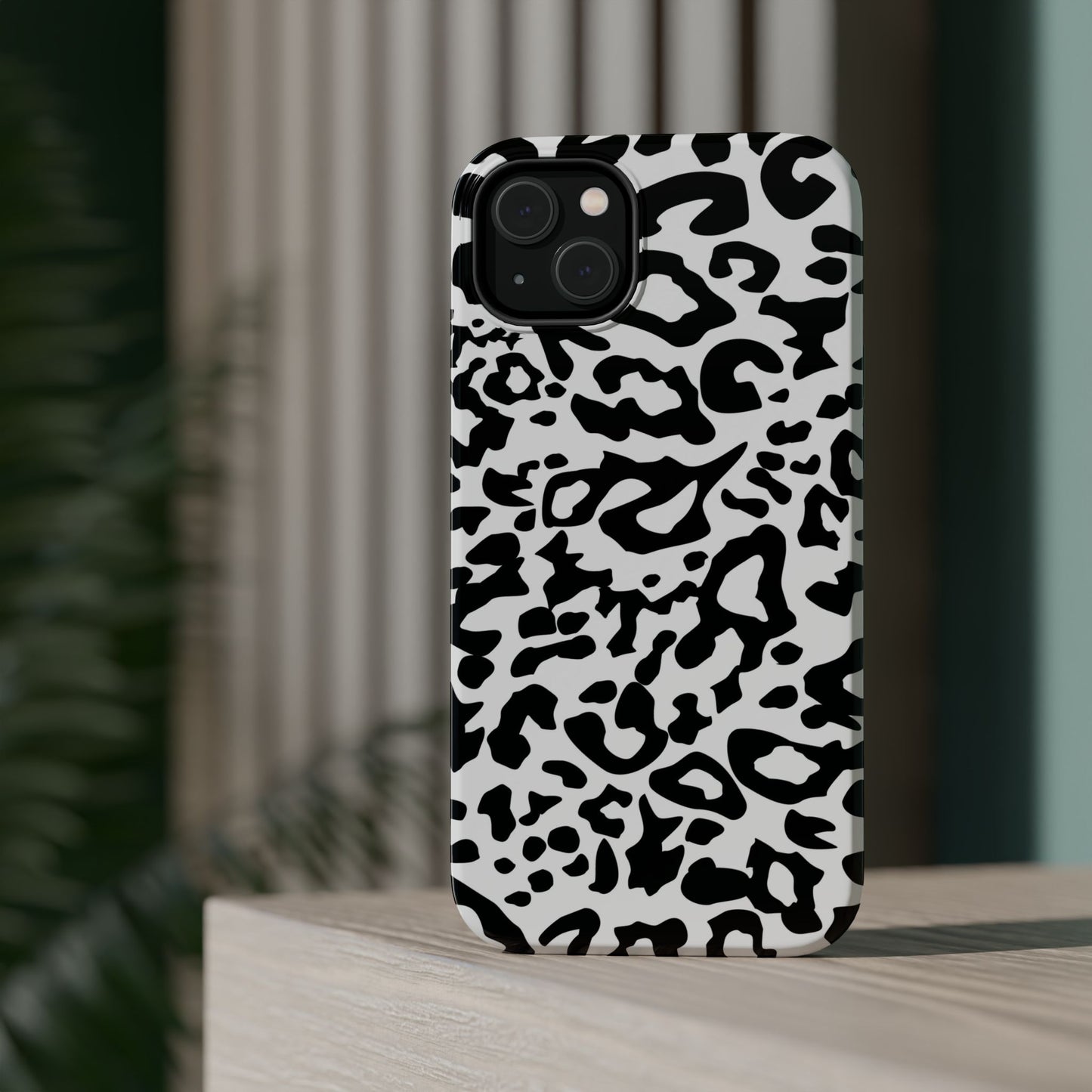 Leopard Print Magnetic Impact-Resistant Phone Case