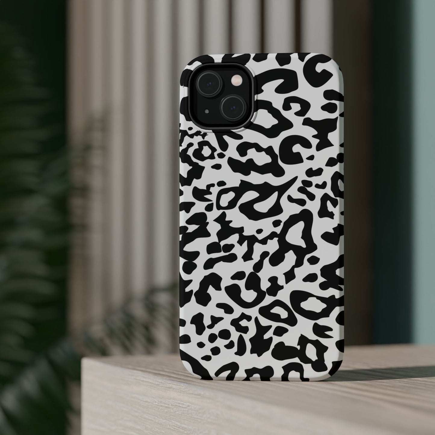 Leopard Print Magnetic Impact-Resistant Phone Case